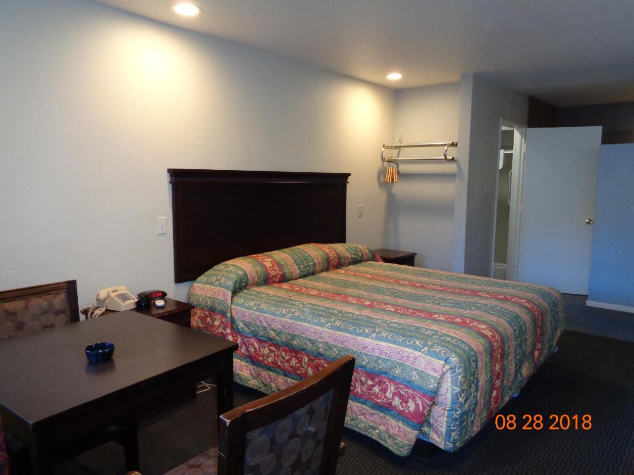 Long Beach Luxury Inn Exterior photo