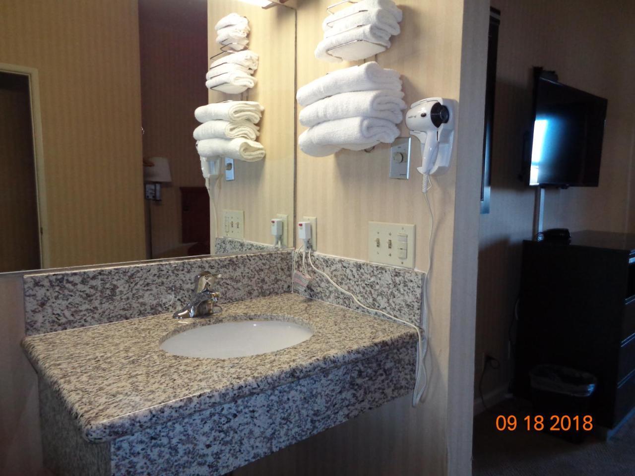 Long Beach Luxury Inn Exterior photo
